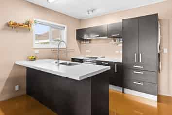 516 Frederick Street, Mahora