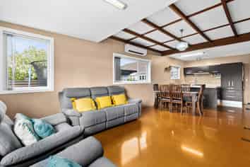 516 Frederick Street, Mahora