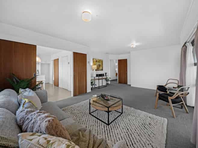 1/6 Tina Place, Sunnyhills