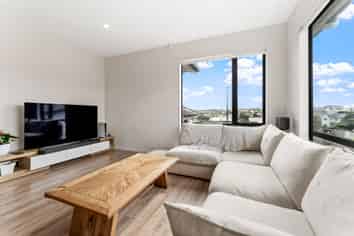 3 Ta Moko Drive, Gulf Harbour