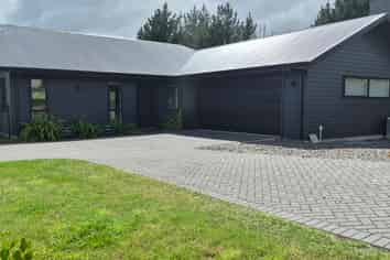 25 Kittyhawk Drive, Kinloch