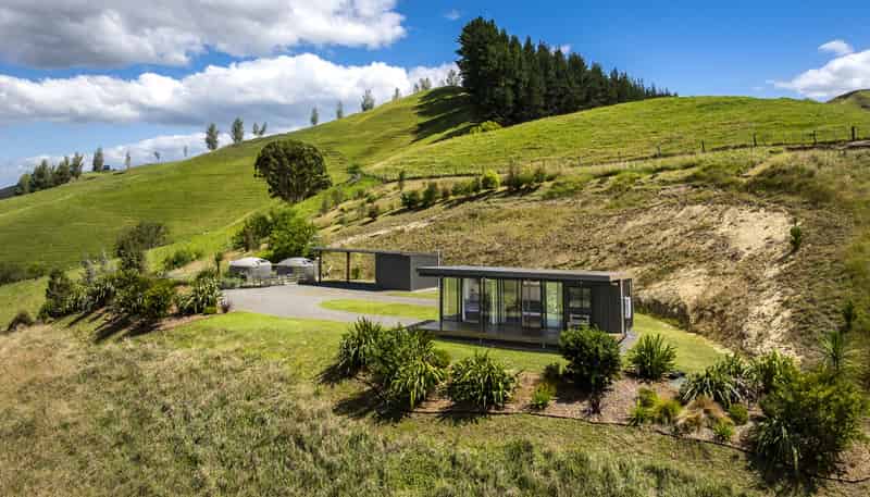 2564 Middle Road, Poukawa