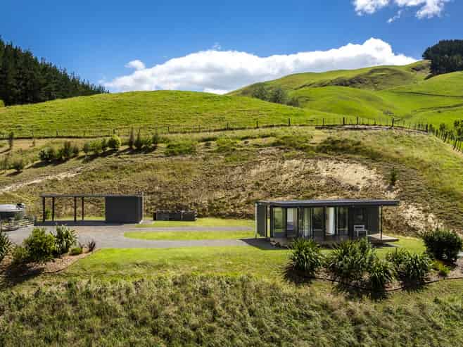 2564 Middle Road, Poukawa