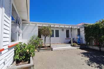 18 Martin Road, Paraparaumu Beach