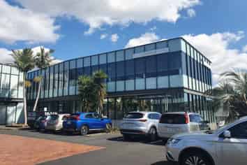 APOLLO DRIVE OFFICE DEAL - BELOW MARKET!
