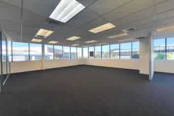 APOLLO DRIVE OFFICE DEAL - BELOW MARKET!
