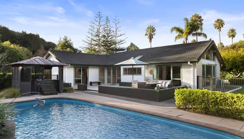 11 Helland Drive, Bombay