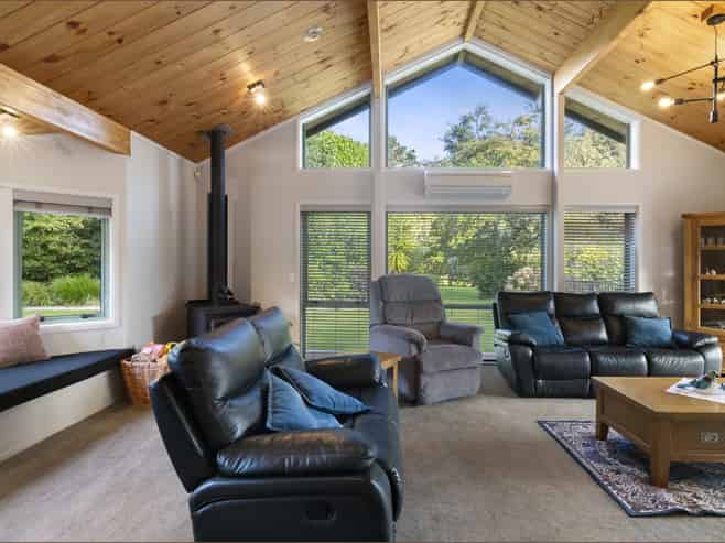 11 Helland Drive, Bombay