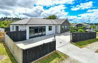 64 Prado Drive, Pukekohe