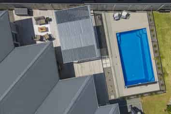 1 Benmore Crescent, Pyes Pa