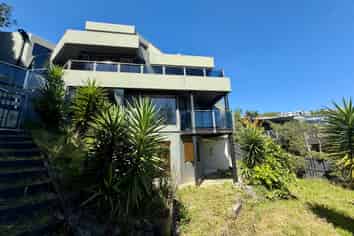 8A Vista Place, Huntsbury