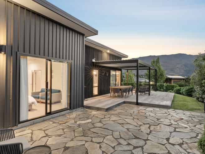 1 Kirimoko Crescent, Wanaka