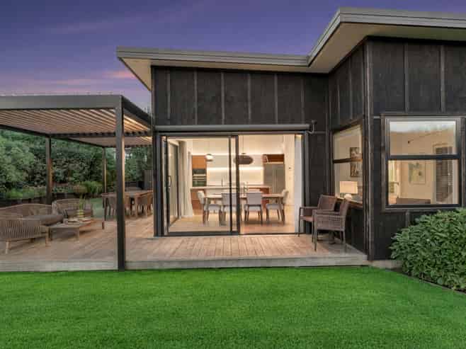 1 Kirimoko Crescent, Wanaka