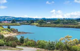 44 Taipahitini Road , Karaka