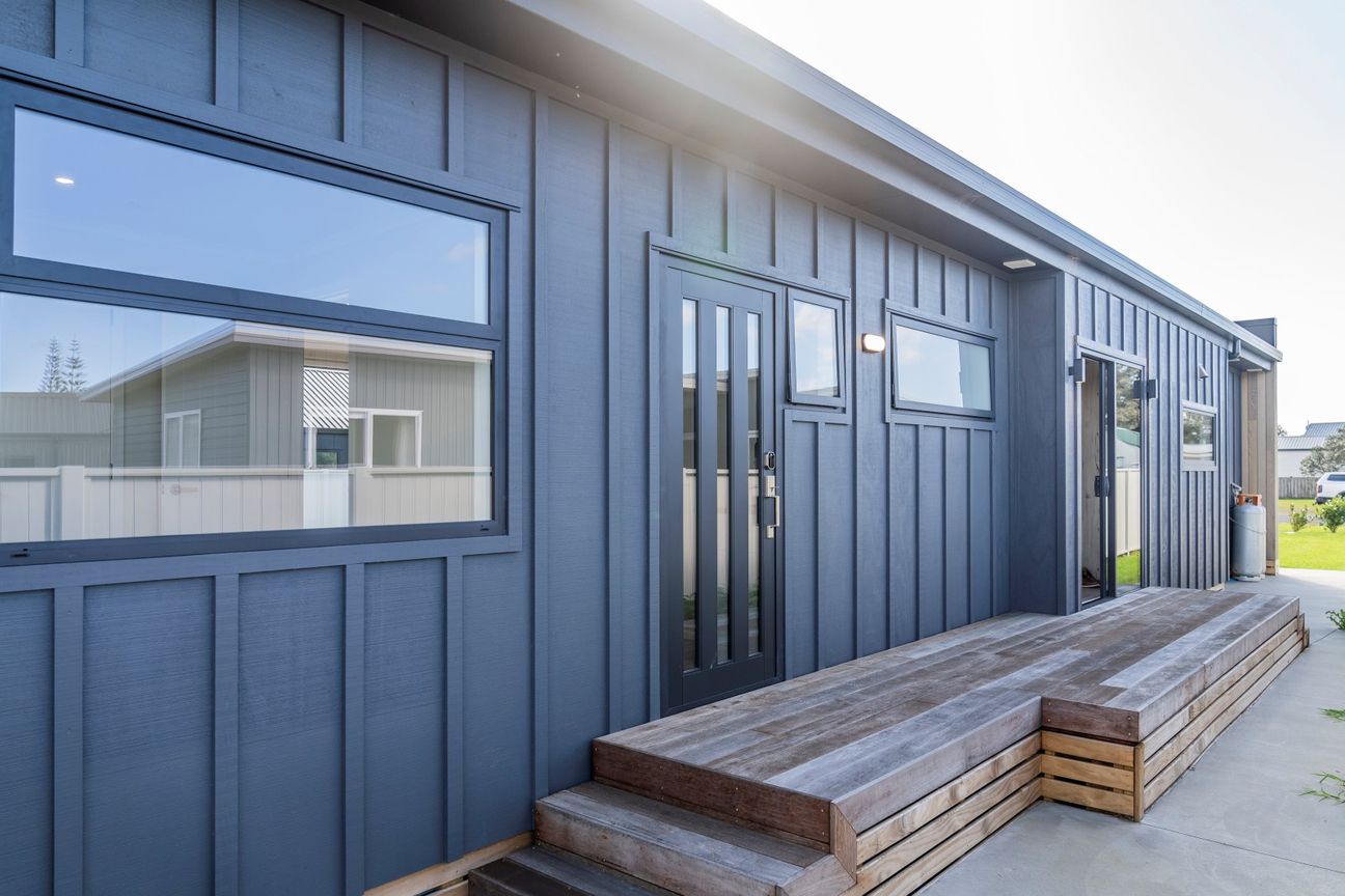 Modern Beach Home Opportunity - Όψη 6