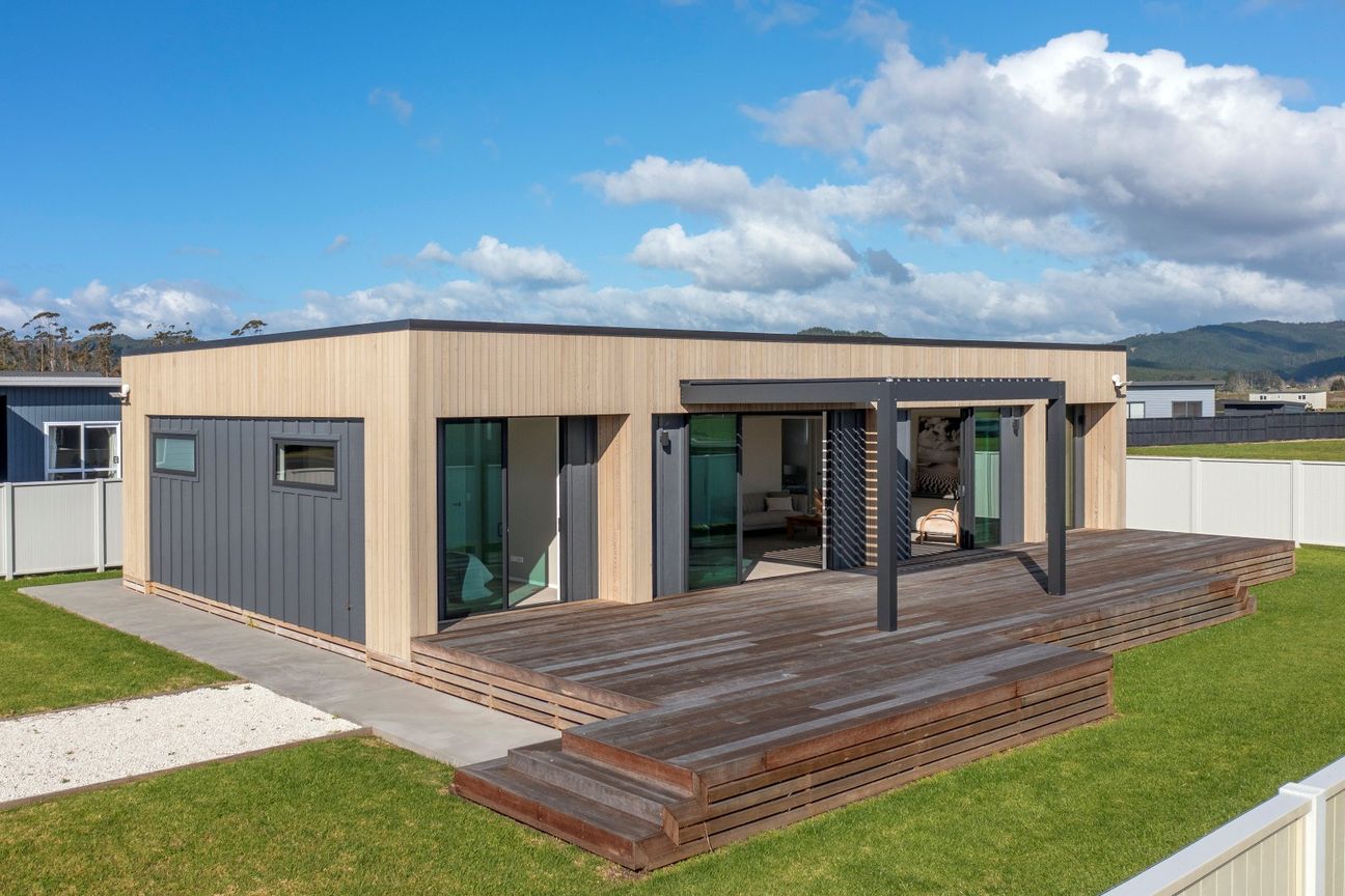 Modern Beach Home Opportunity - Όψη 2