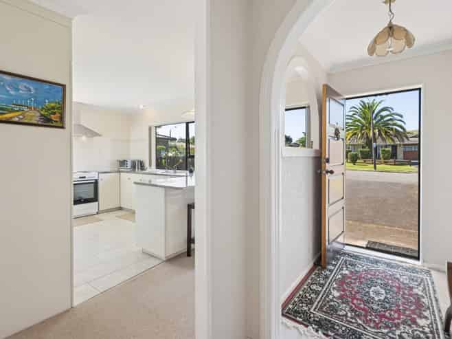 4 Orchard Place, Lynmore