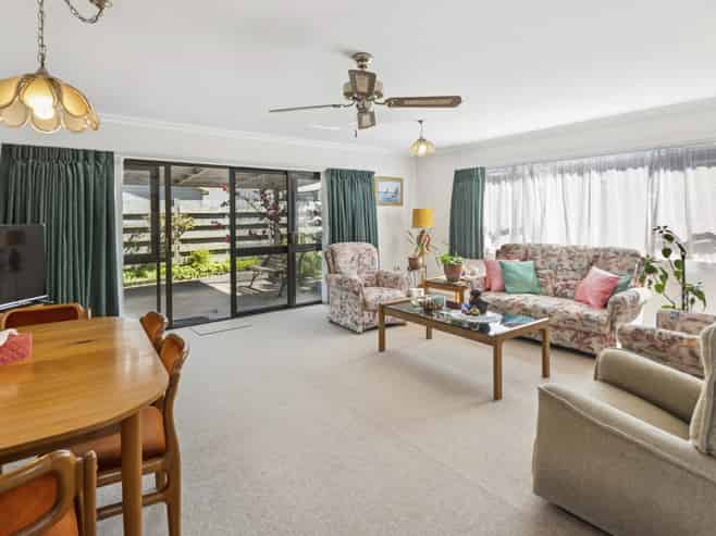 4 Orchard Place, Lynmore