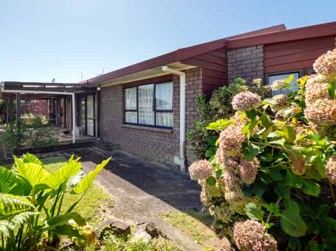 4 Orchard Place, Lynmore