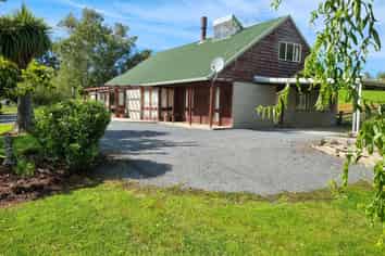 6 and 18 Michies Road, Balclutha