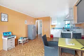 35 London Street, Hampden