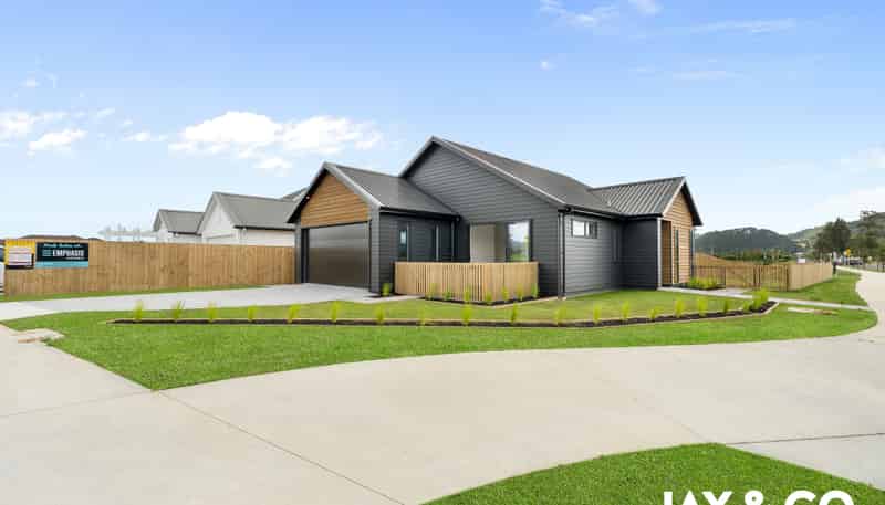 2 Karahui Road, Clevedon