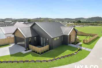 2 Karahui Road, Clevedon