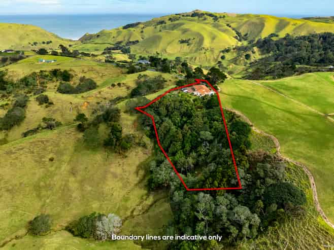 1966 Awhitu Road, Pollok