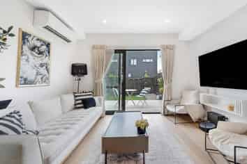 54 Whakatupu Road, Flat Bush