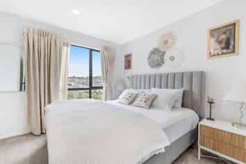 54 Whakatupu Road, Flat Bush