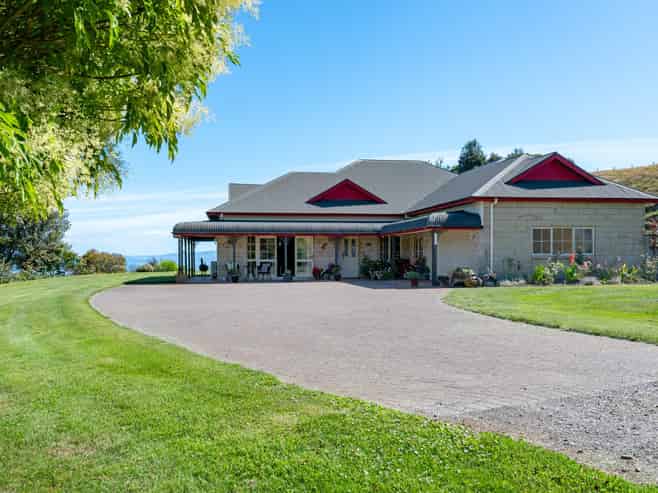 69 Hitiri Road, Kinloch