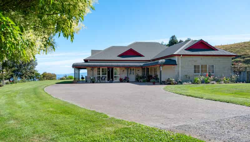 69 Hitiri Road, Kinloch