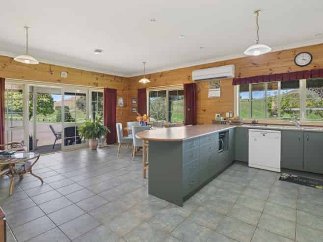 69 Hitiri Road, Kinloch