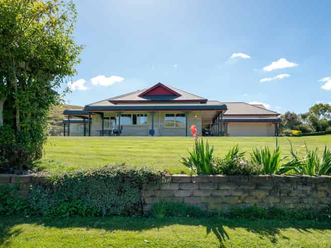 69 Hitiri Road, Kinloch