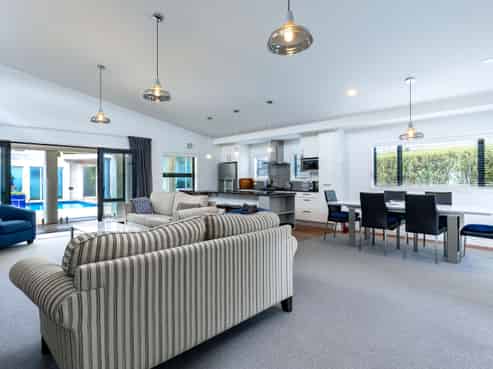 29 Beach Road Waikawa, Picton