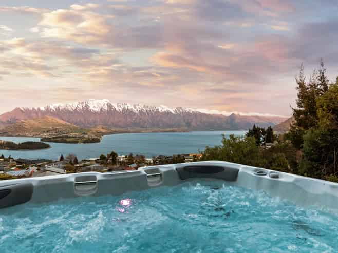 8 Lochy Road, Fernhill