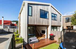 16A Inglis Street, Seatoun