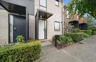 14 Rara Lane, Manukau