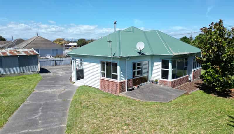 19 Johnston Street, Foxton