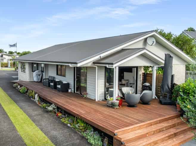 102 Mark Street, Whangamata