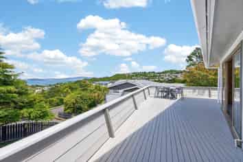 14 Laburnum Grove, Maungaraki