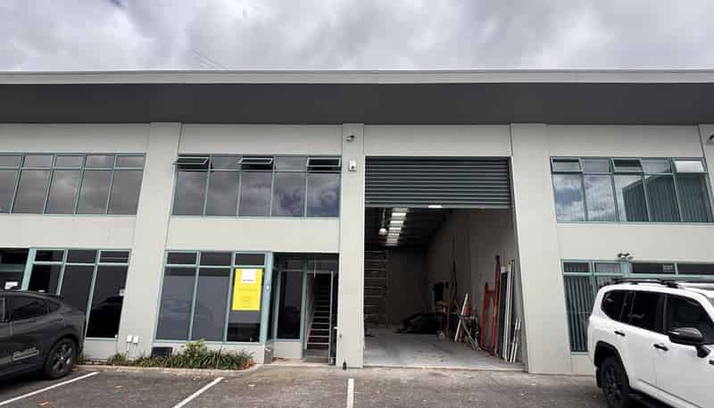 4/15 Paramount Drive, Henderson