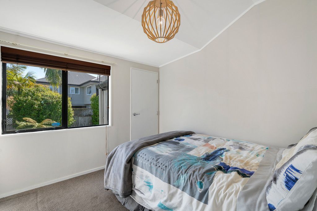 Unfurnished 4 Bedrm available Immediate - Fler