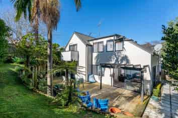 2/116 Maskell Street, St Heliers