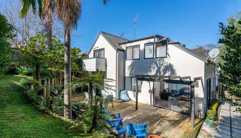 2/116 Maskell Street, St Heliers