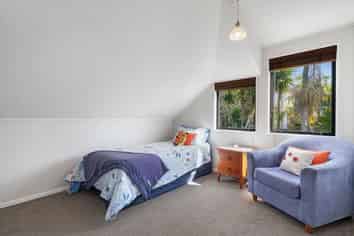 2/116 Maskell Street, St Heliers
