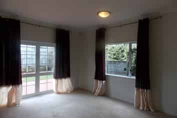 21 Mulvaney Crescent, Henderson