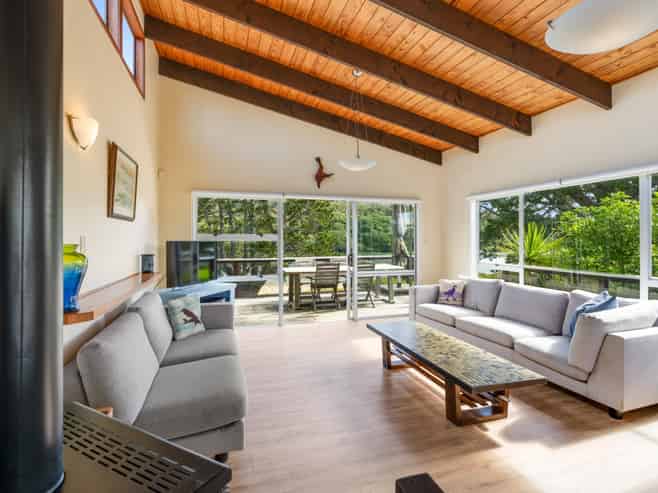 137 Patuwai Drive, Whangamata