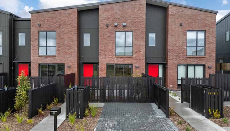 48 Te Aniwaniwa Terrace, Albany