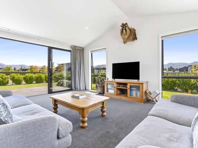 19 Pounamu Avenue, Wanaka